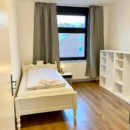 3 Rooms, Free Parking, 25 Min To Duesseldorf, 200 Mbps Wlan Daire *