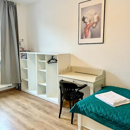 Apartment 3 Rooms, Free Parking, 25 Min To Duesseldorf, 200 Mbps Wlan