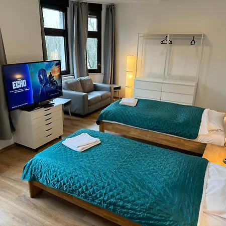 3 Rooms, Free Parking, 25 Min To Düsseldorf, 200 Mbps Wlan *