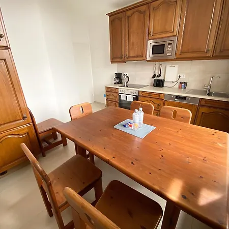 3 Rooms, Free Parking, 25 Min To Düsseldorf, 200 Mbps Wlan Duisburg