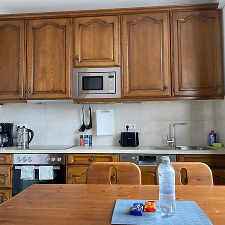 Apartamento 3 Rooms, Free Parking, 25 Min To Düsseldorf, 200 Mbps Wlan *