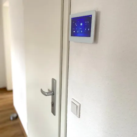 Apartment 3 Rooms, Free Parking, 25 Min To Duesseldorf, 200 Mbps Wlan *