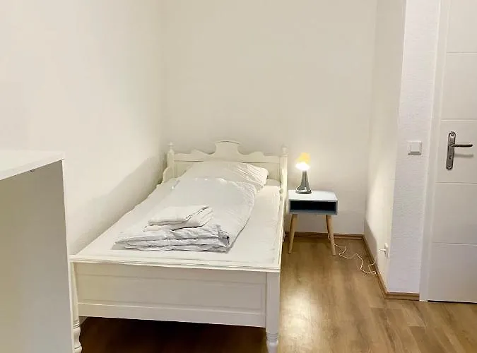 Apartment 3 Rooms, Free Parking, 25 Min To Duesseldorf, 200 Mbps Wlan *