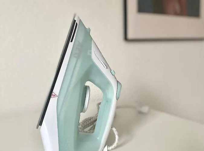 3 Rooms, Free Parking, 25 Min To Duesseldorf, 200 Mbps Wlan Apartment *